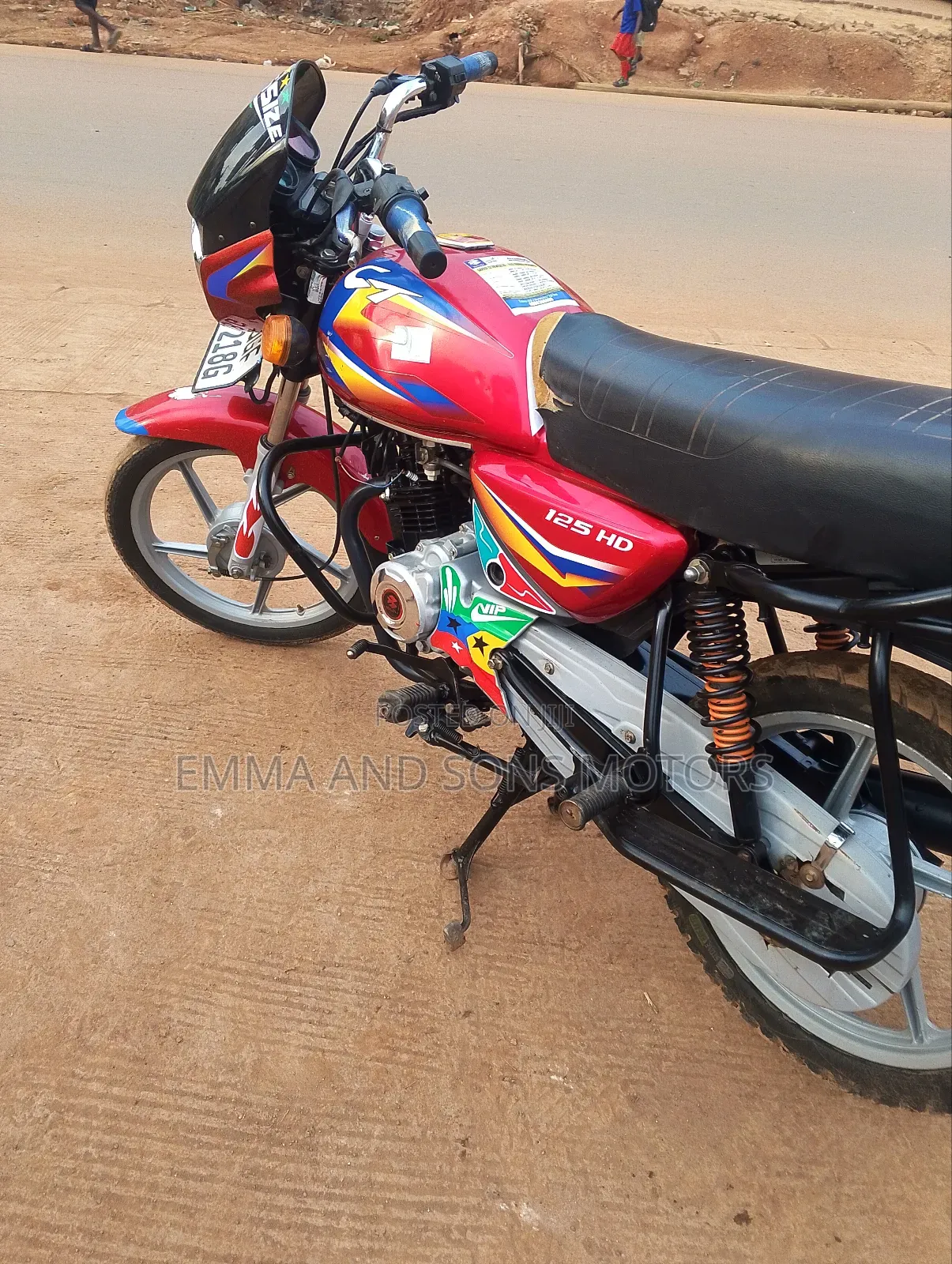 Bajaj Boxer 125 2024 Red