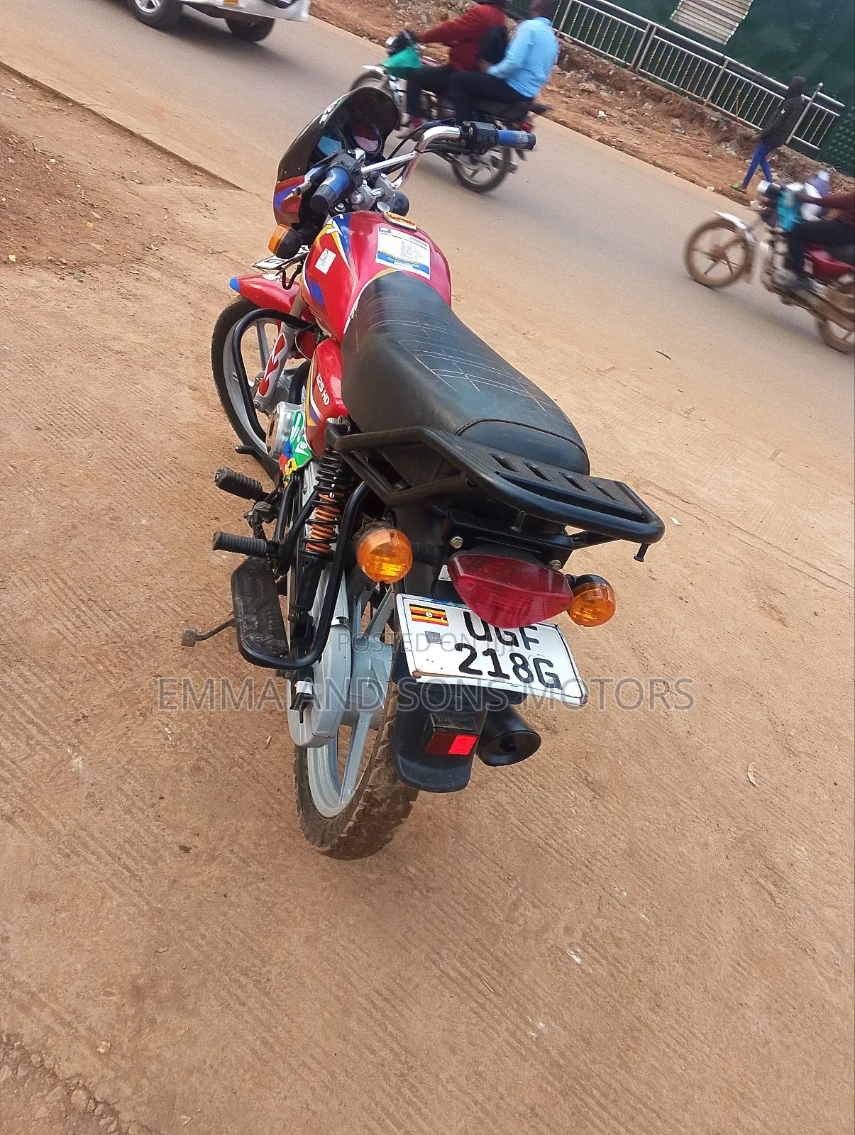 Bajaj Boxer 125 2024 Red