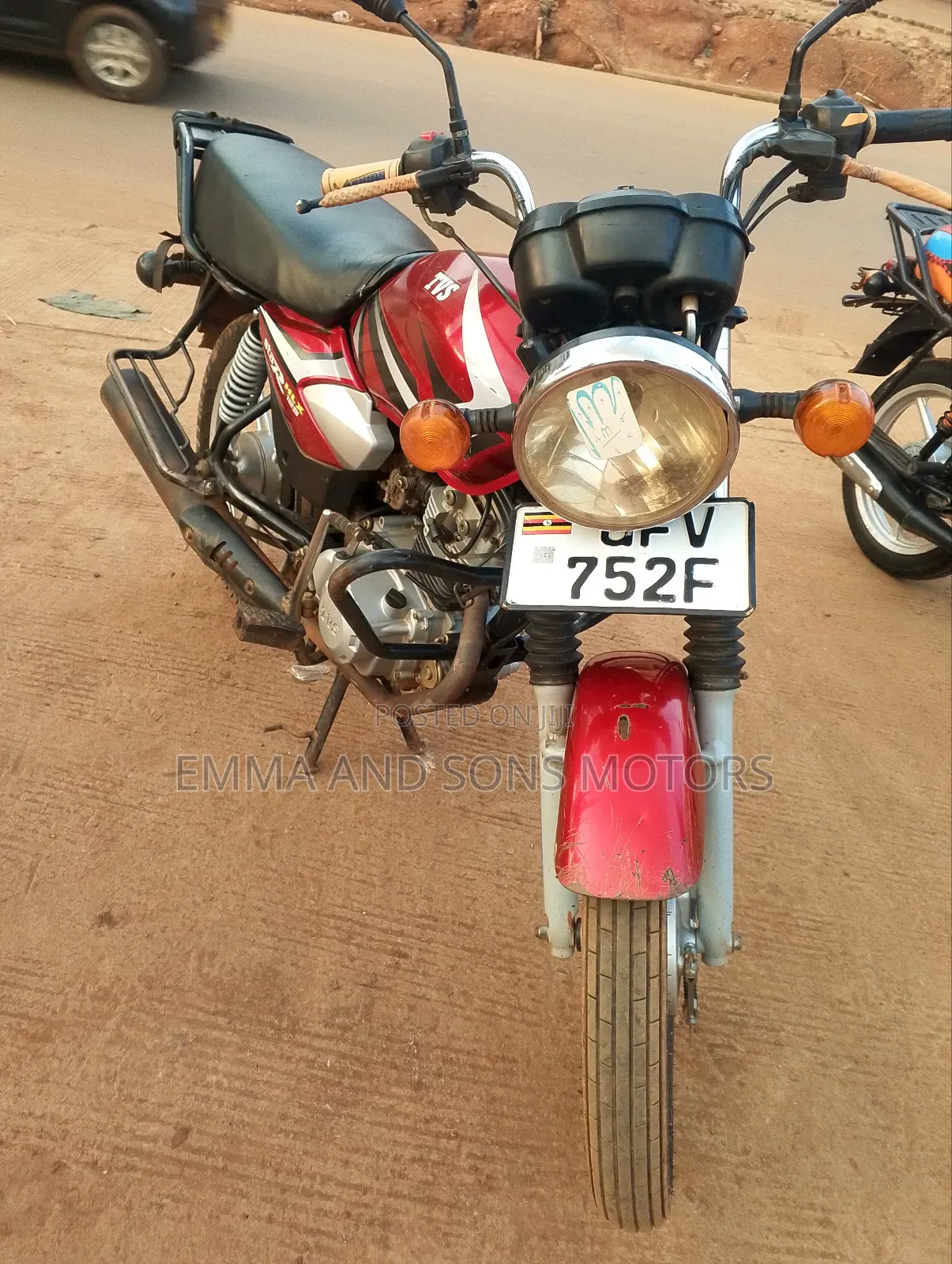 TVS HLX 125 2023 Red