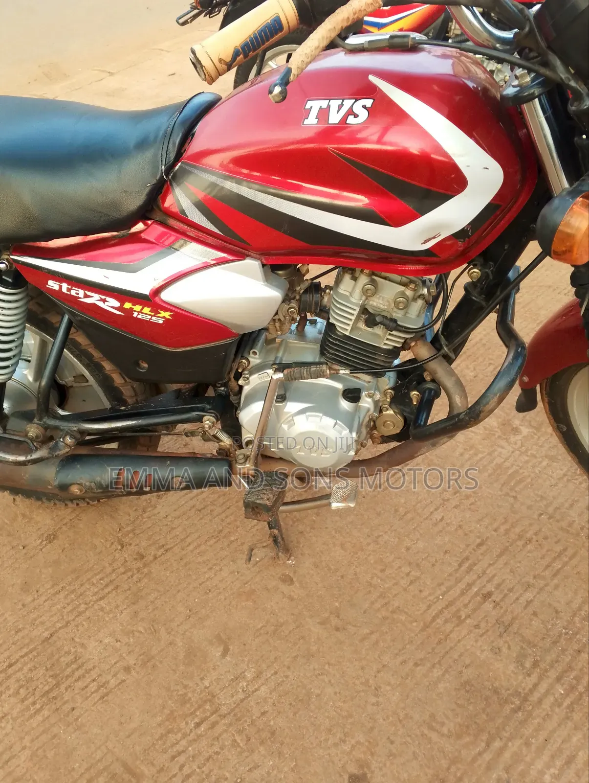 TVS HLX 125 2023 Red