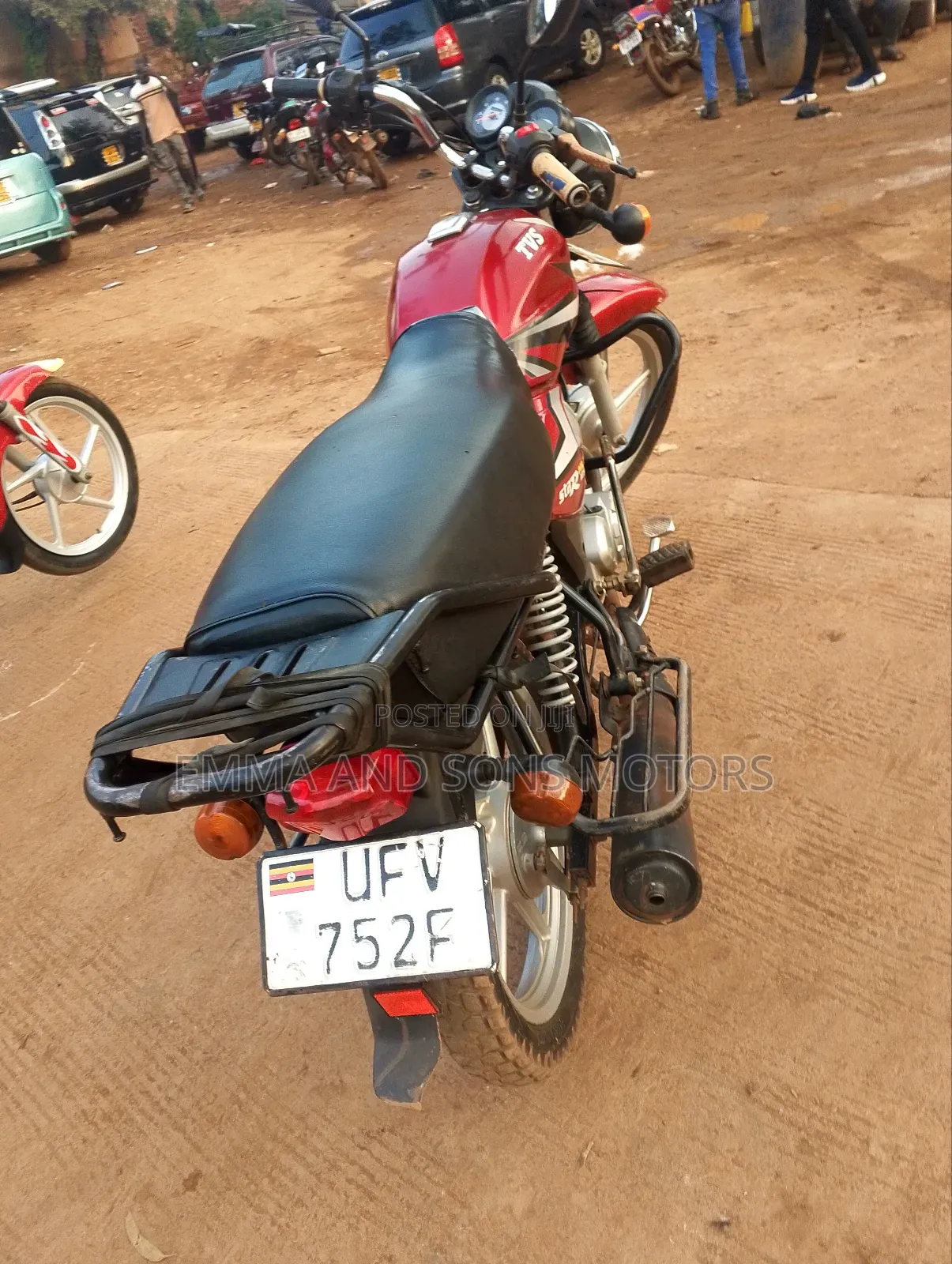 TVS HLX 125 2023 Red