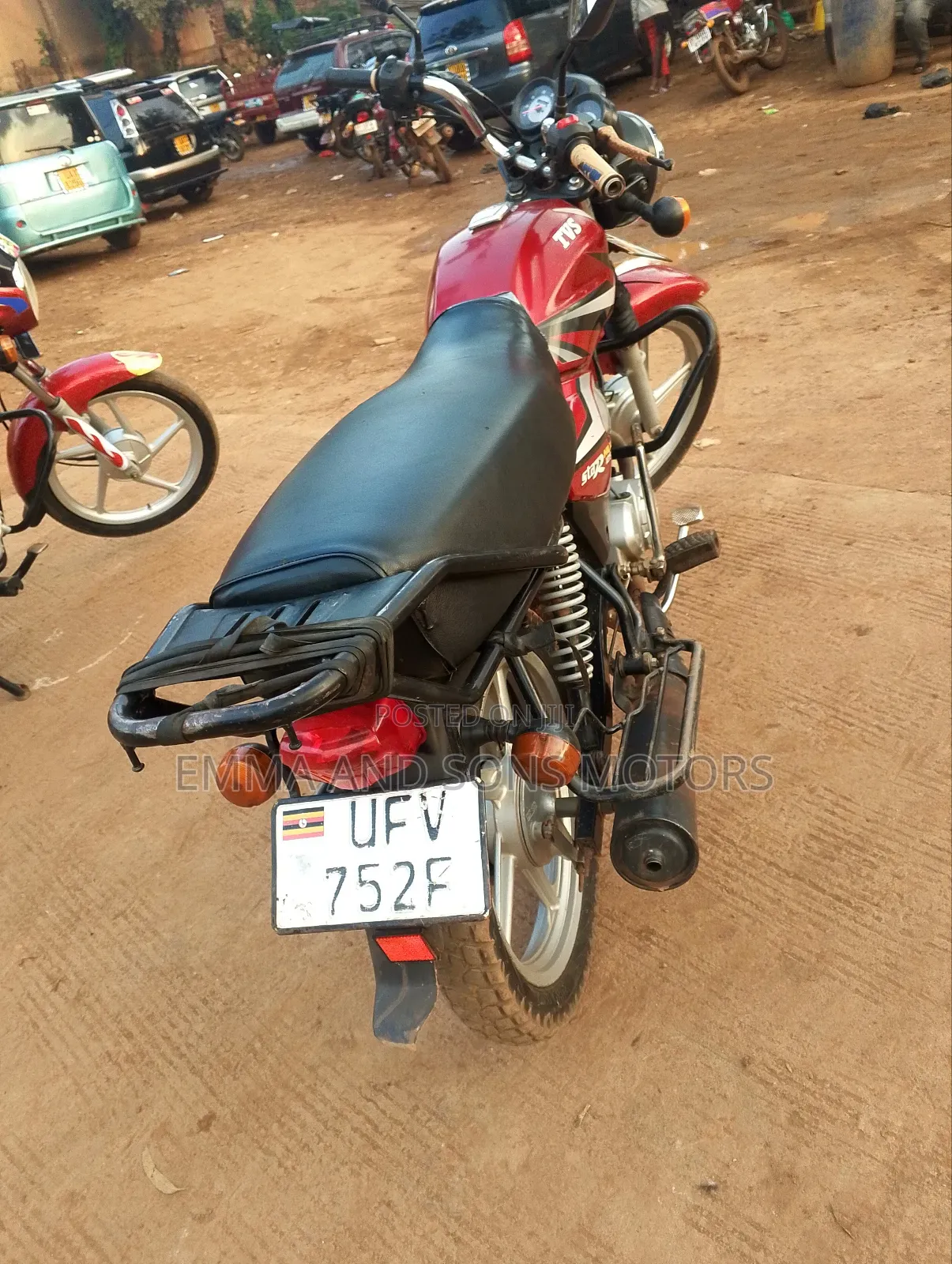 TVS HLX 125 2023 Red