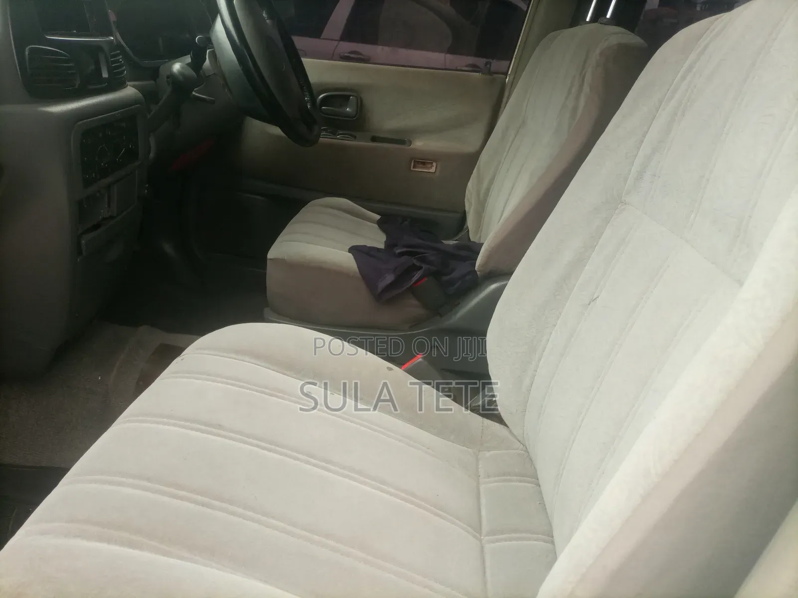 Toyota Noah 2.0 FWD (8 Seater) 2001 White
