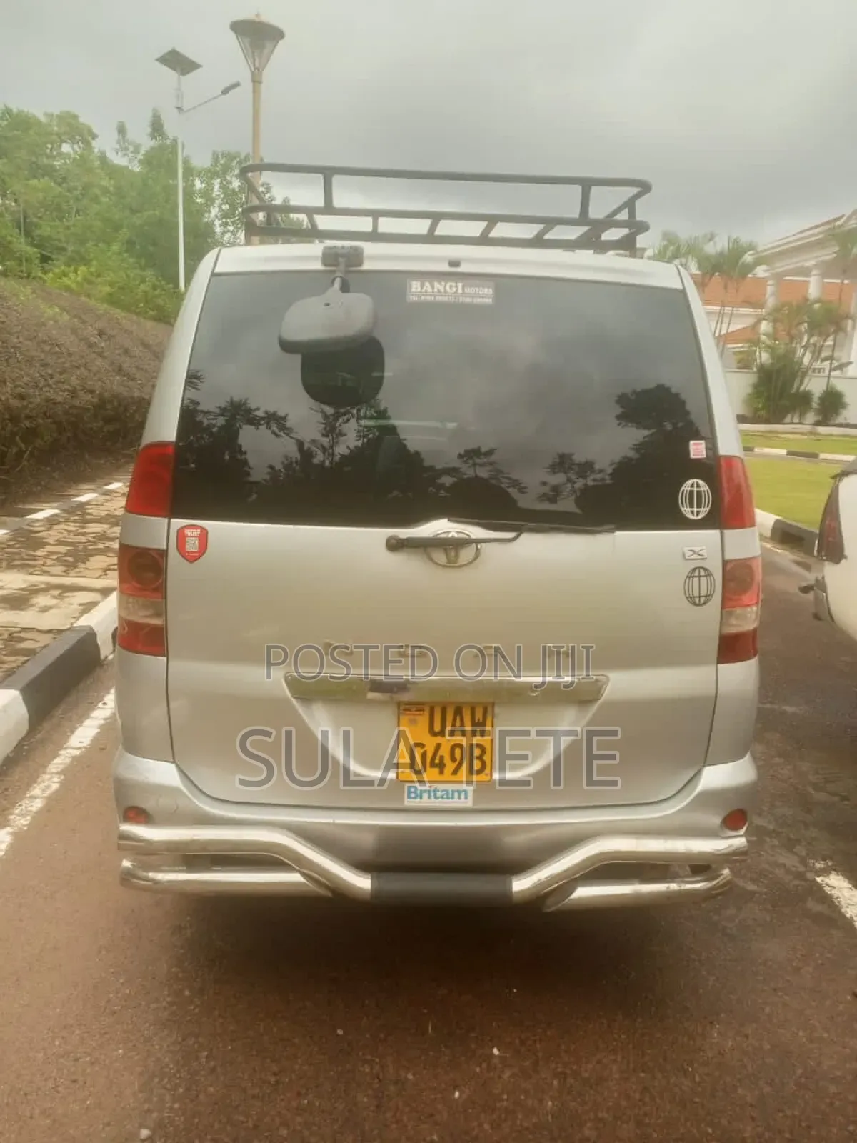 Toyota Noah 2.0 AWD (8 Seater) 2004 Silver