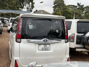 Toyota Noah 2016 White