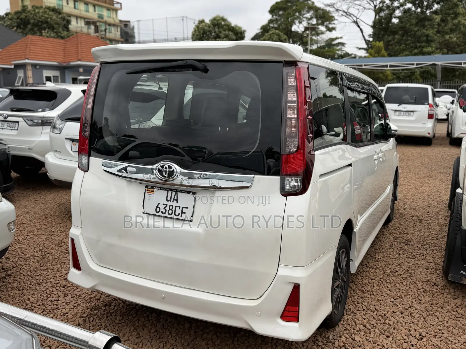 Toyota Noah 2016 White