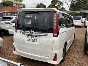 Toyota Noah 2016 White