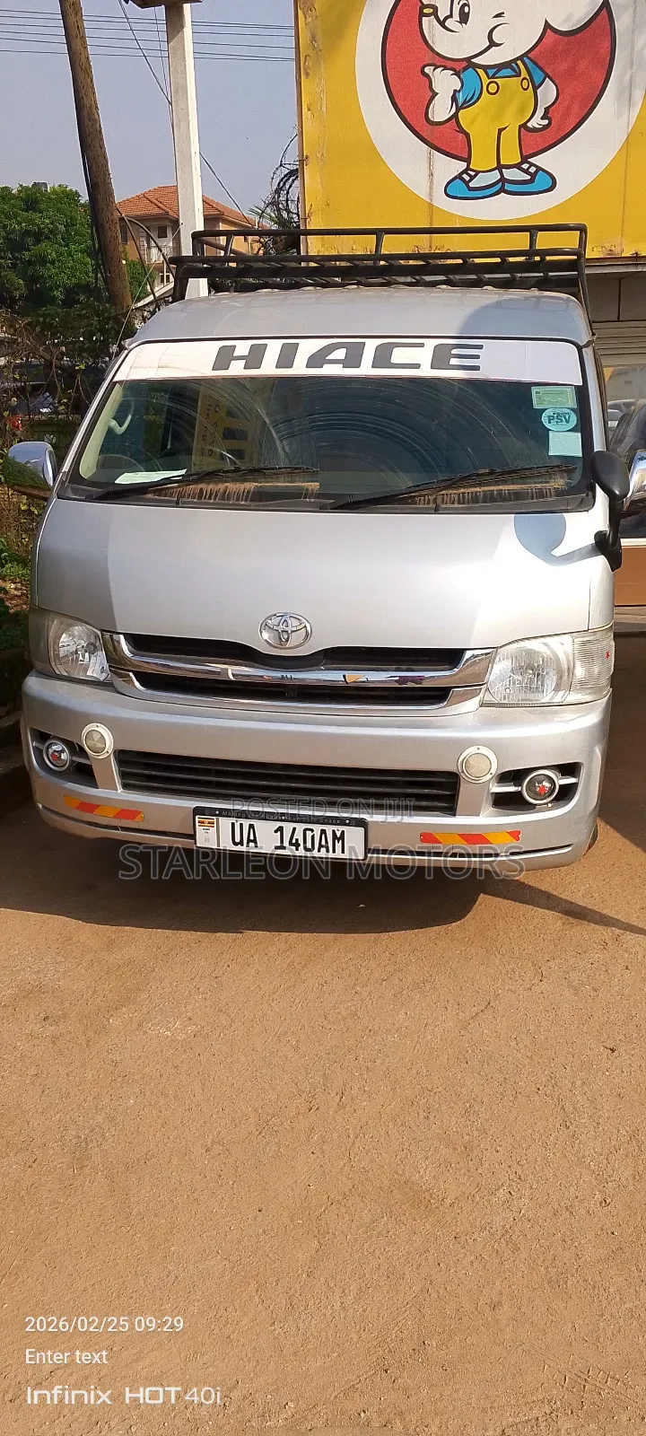 Toyota HiAce 2010 Silver