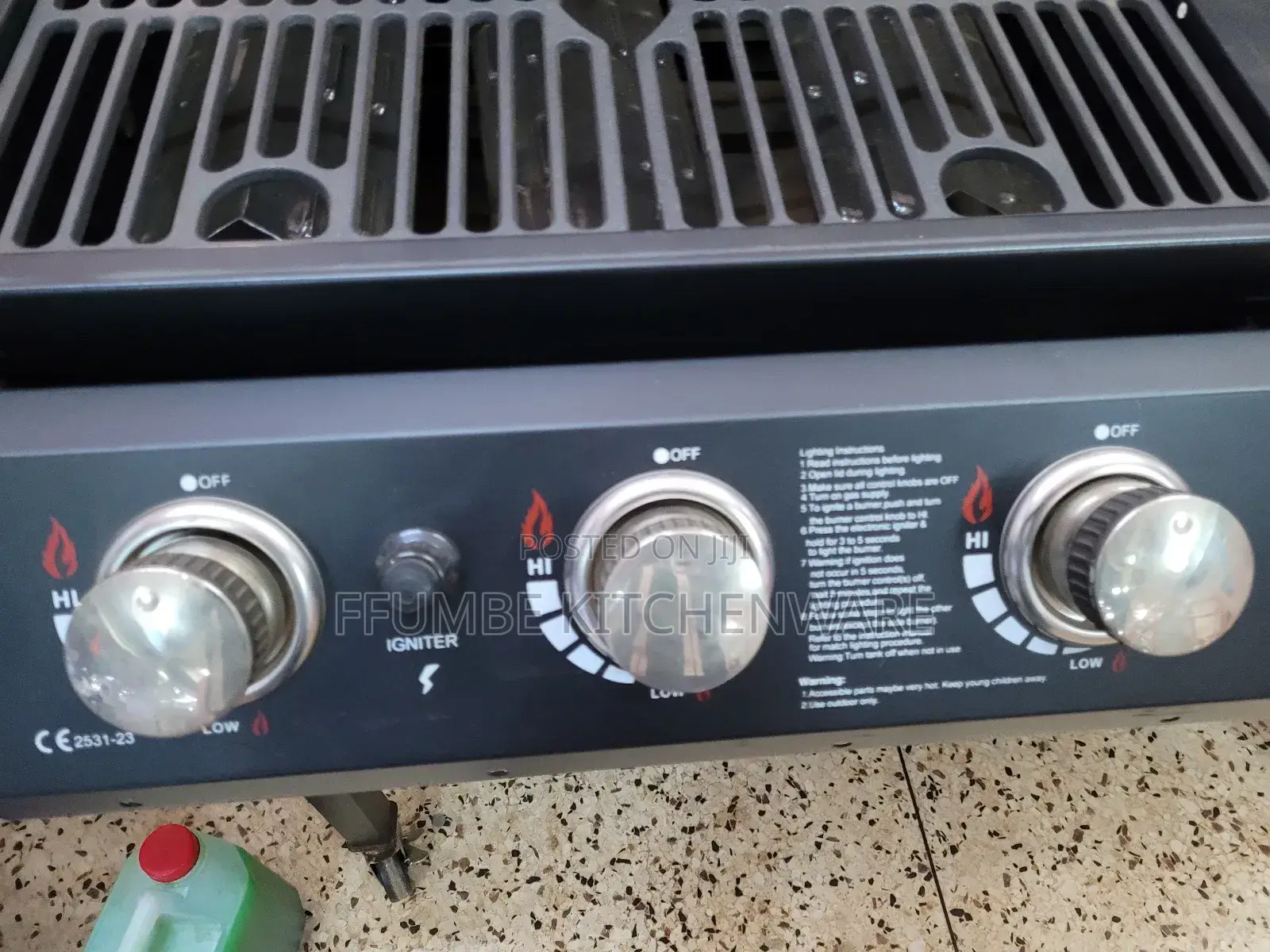 Barbecue Grill or 4 in 1 Gas and Charcoal Grill