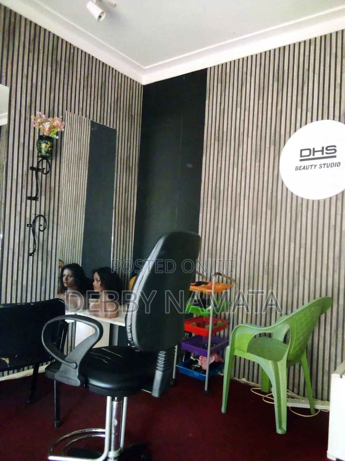 Salon on Sale