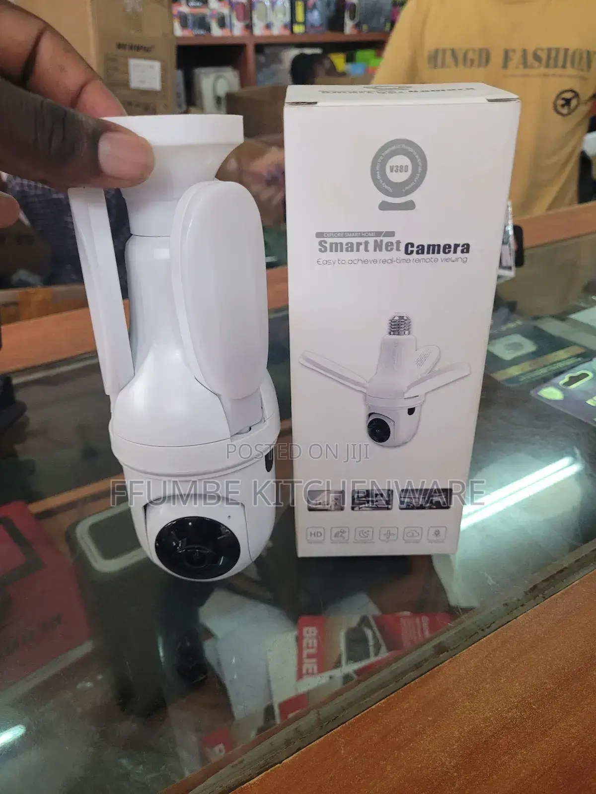 Bulb Camera V380