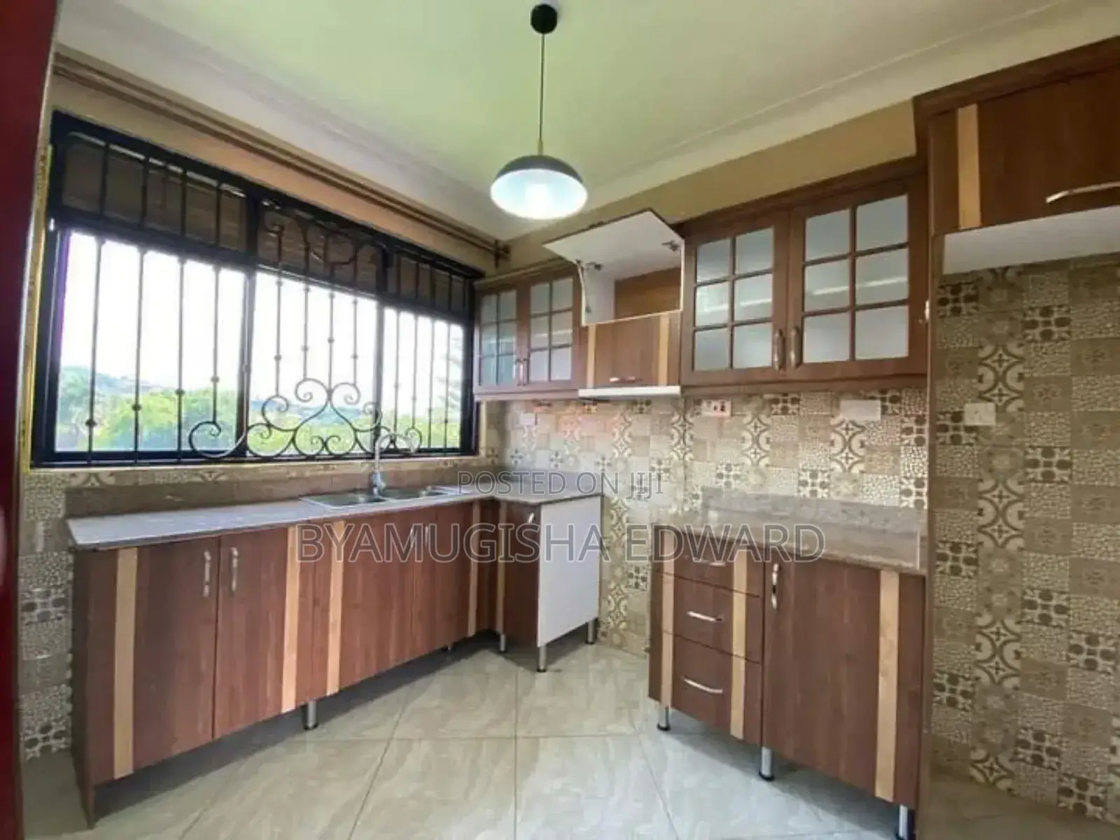 2bdrm House in Kisaasi, Central Division for rent