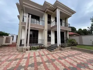 3bdrm House in Standalone Kisaasi, Central Division for rent