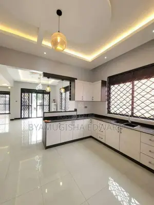 3bdrm House in Standalone Kisaasi, Central Division for rent