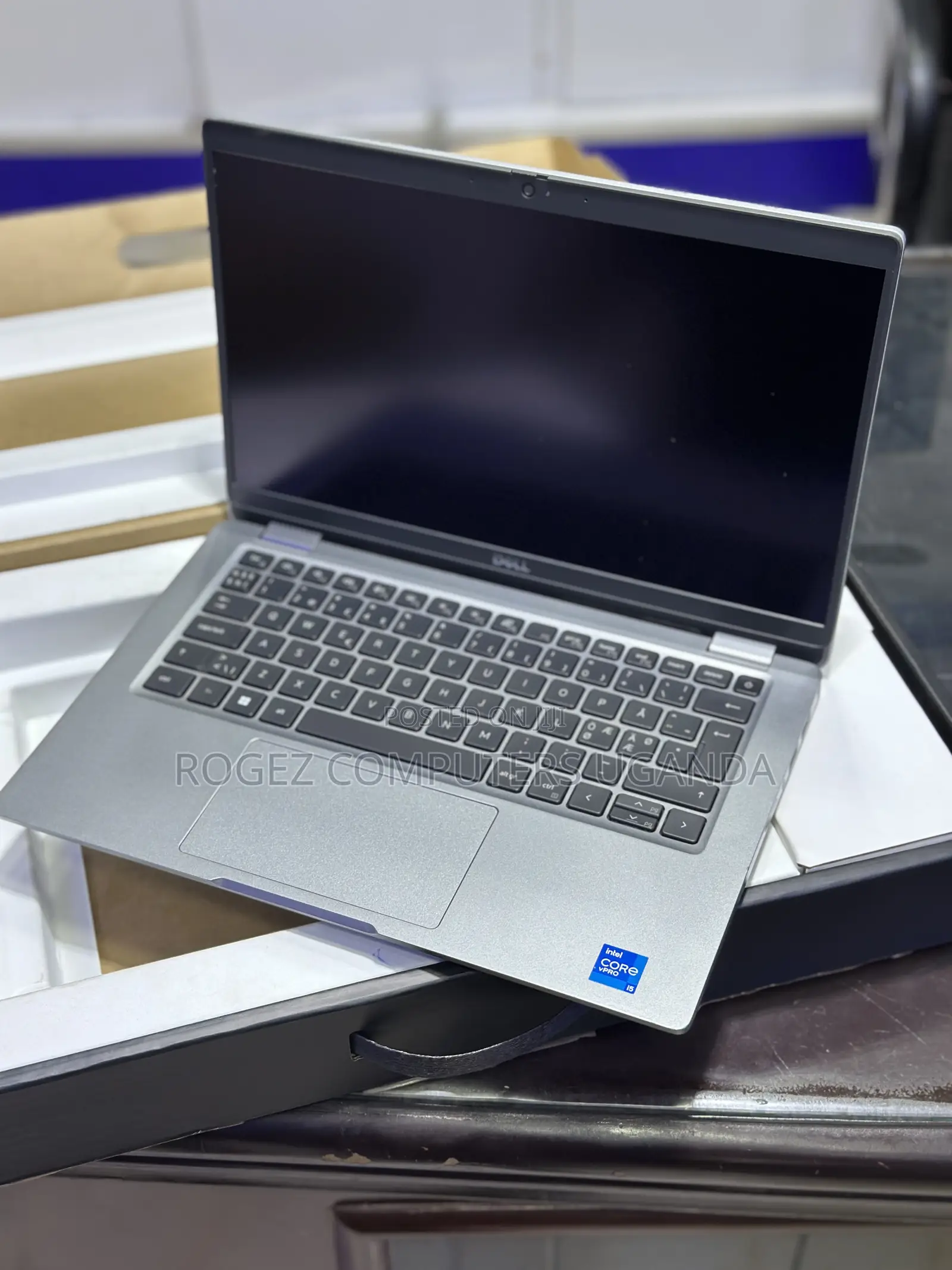 New Laptop Dell Latitude 5320 8GB Intel Core i5 SSD 256GB