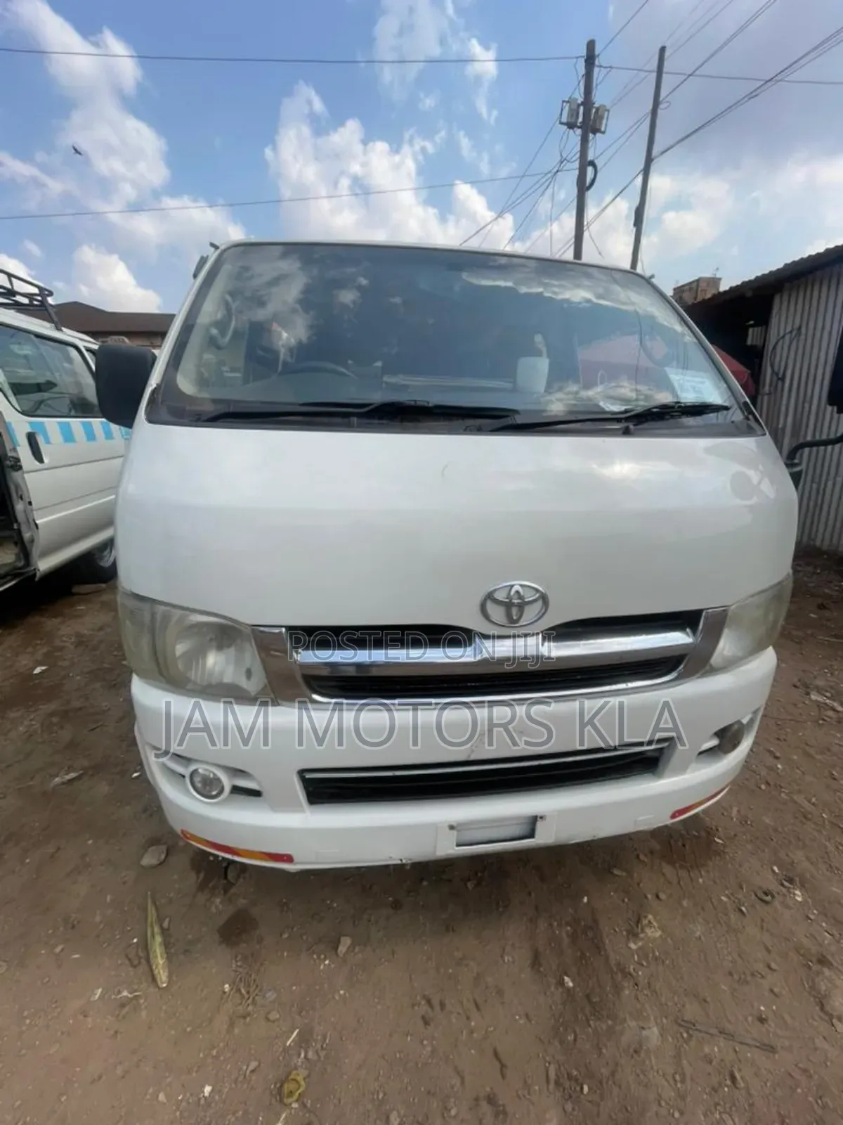 Toyota HiAce 2009 White