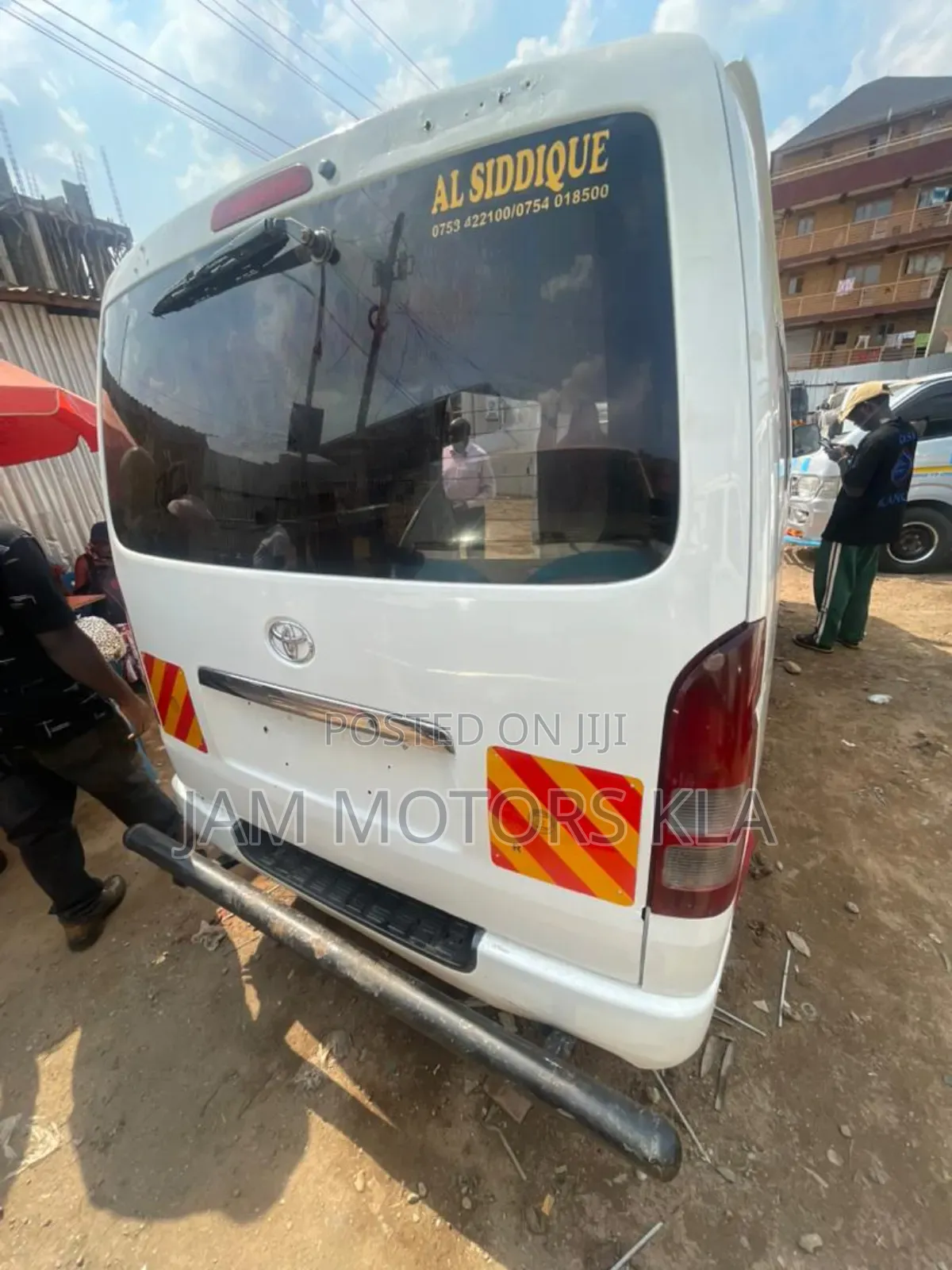 Toyota HiAce 2009 White
