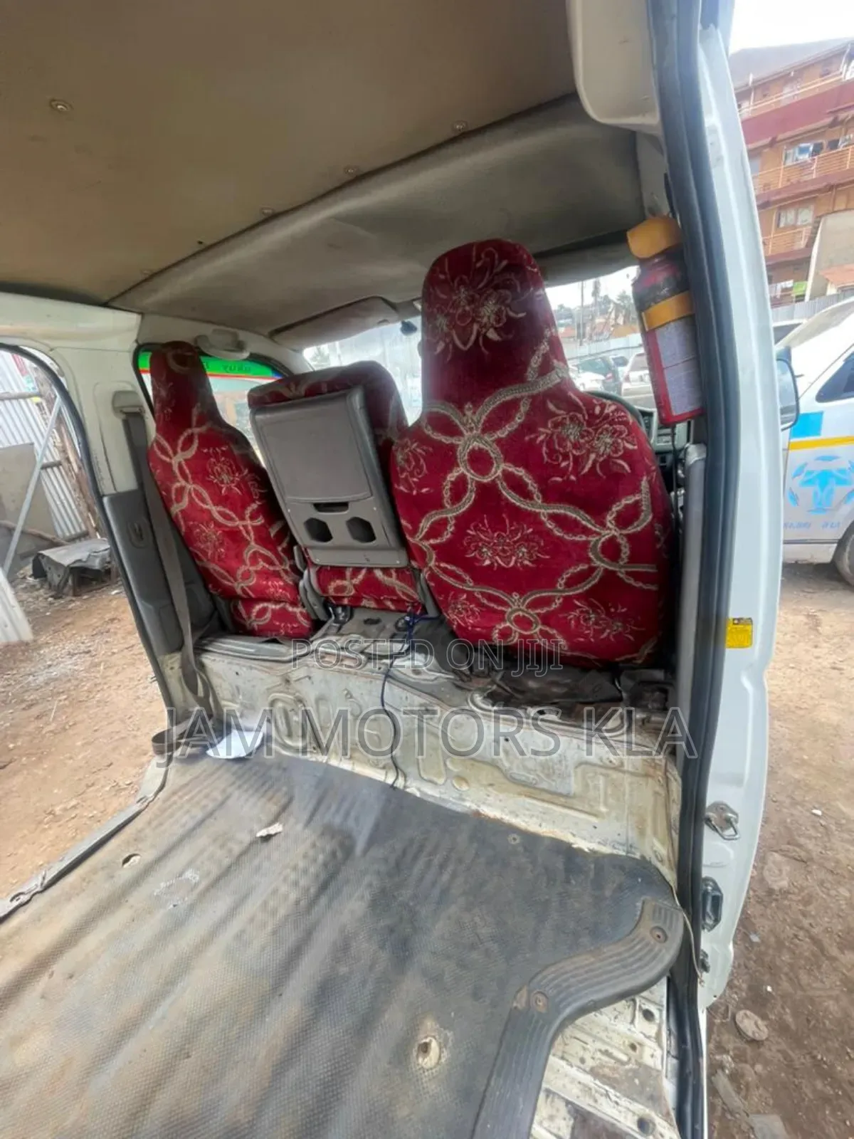 Toyota HiAce 2009 White