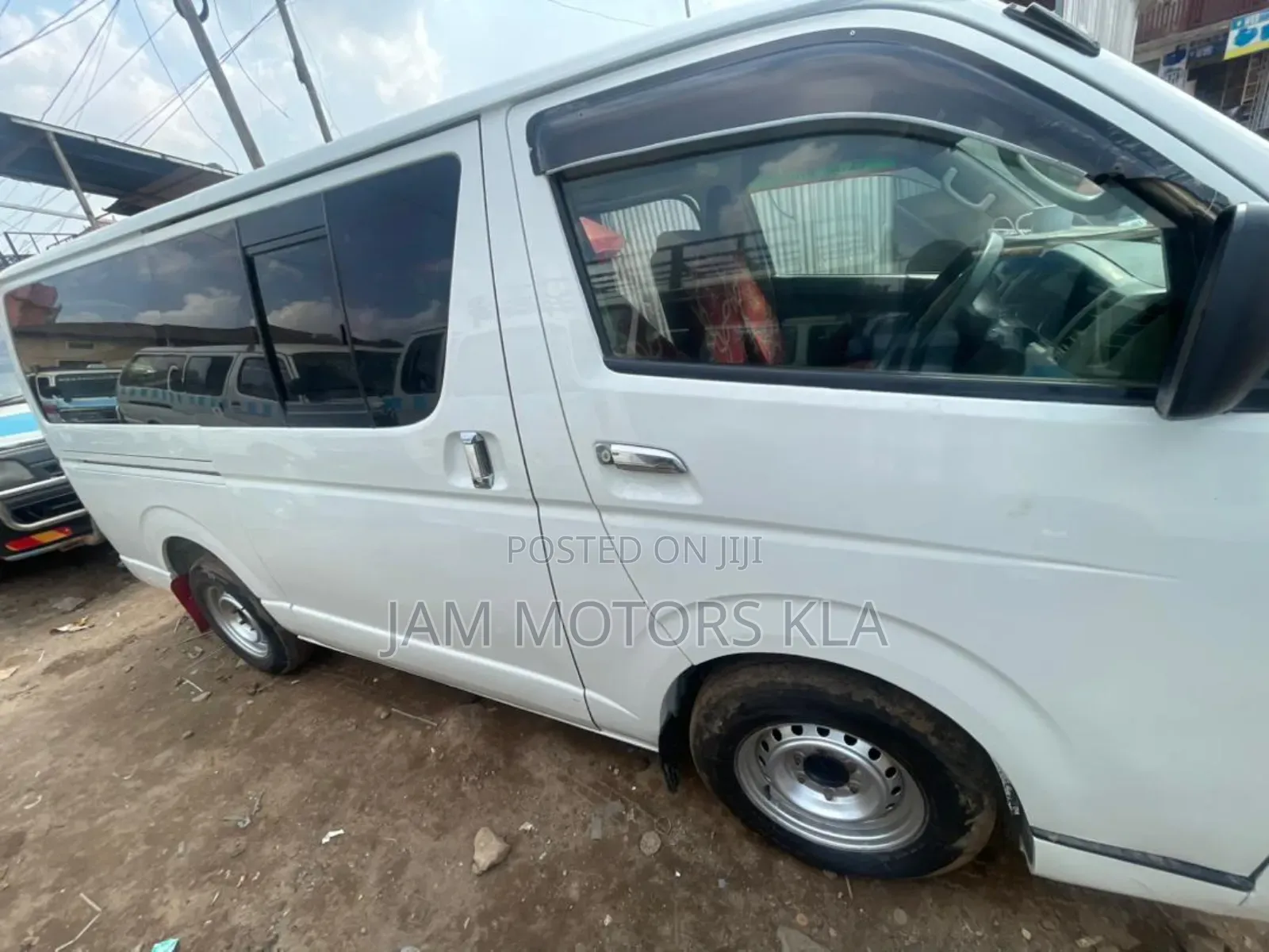Toyota HiAce 2009 White