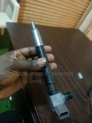 Oem 1gd-ftv Injectors 23670-0e010 (2-pin) | Hilux, Prado, Quantum