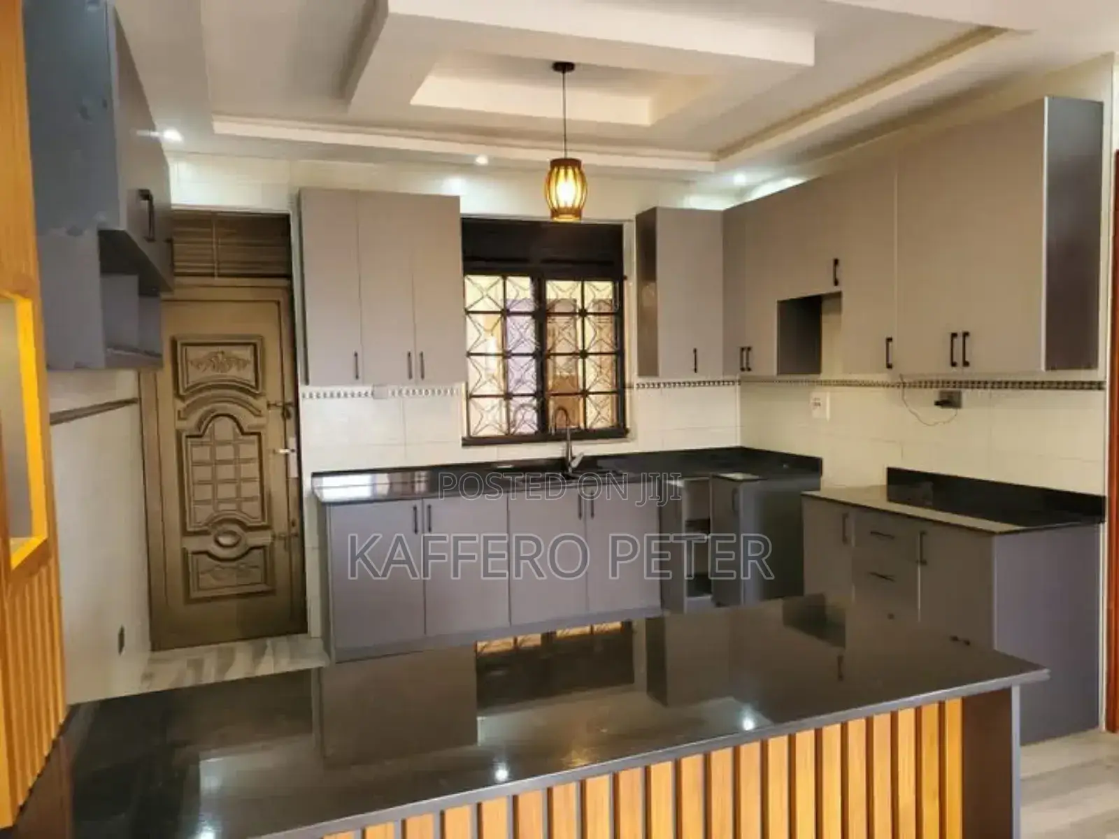 3bdrm House in Standalone Kisaasi, Central Division for rent