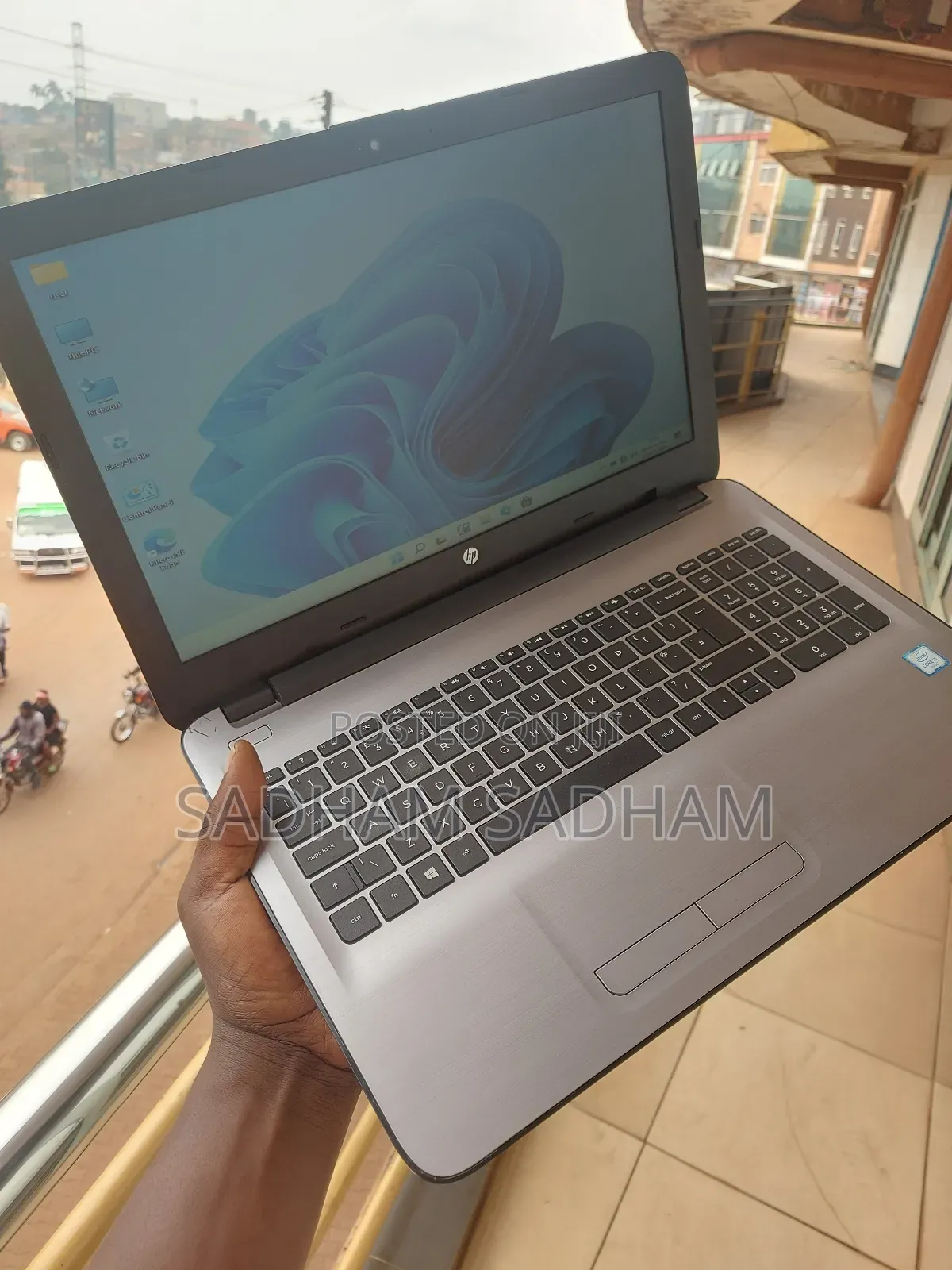 Laptop HP 250 G5 4GB Intel Core i5 SSD 256GB