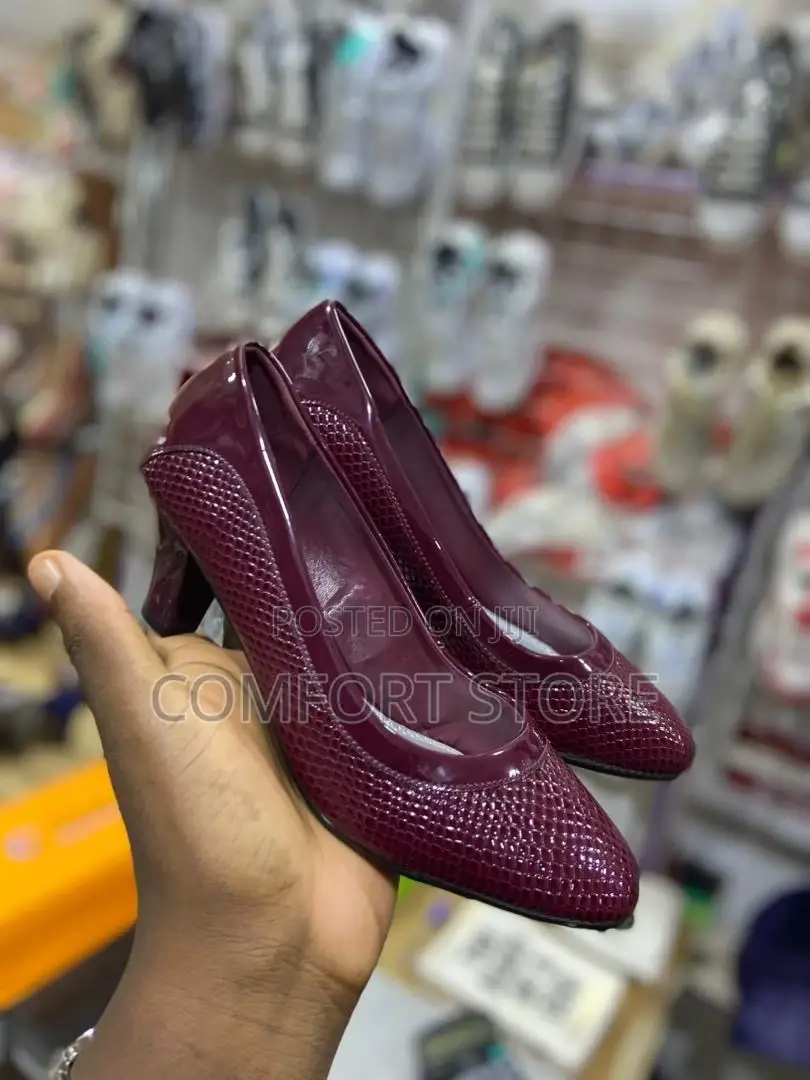 Women Closed Shoes