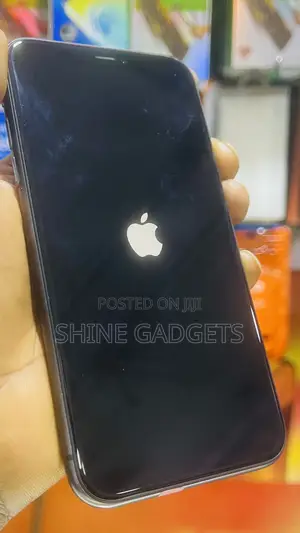 Apple iPhone 11 64 GB Black