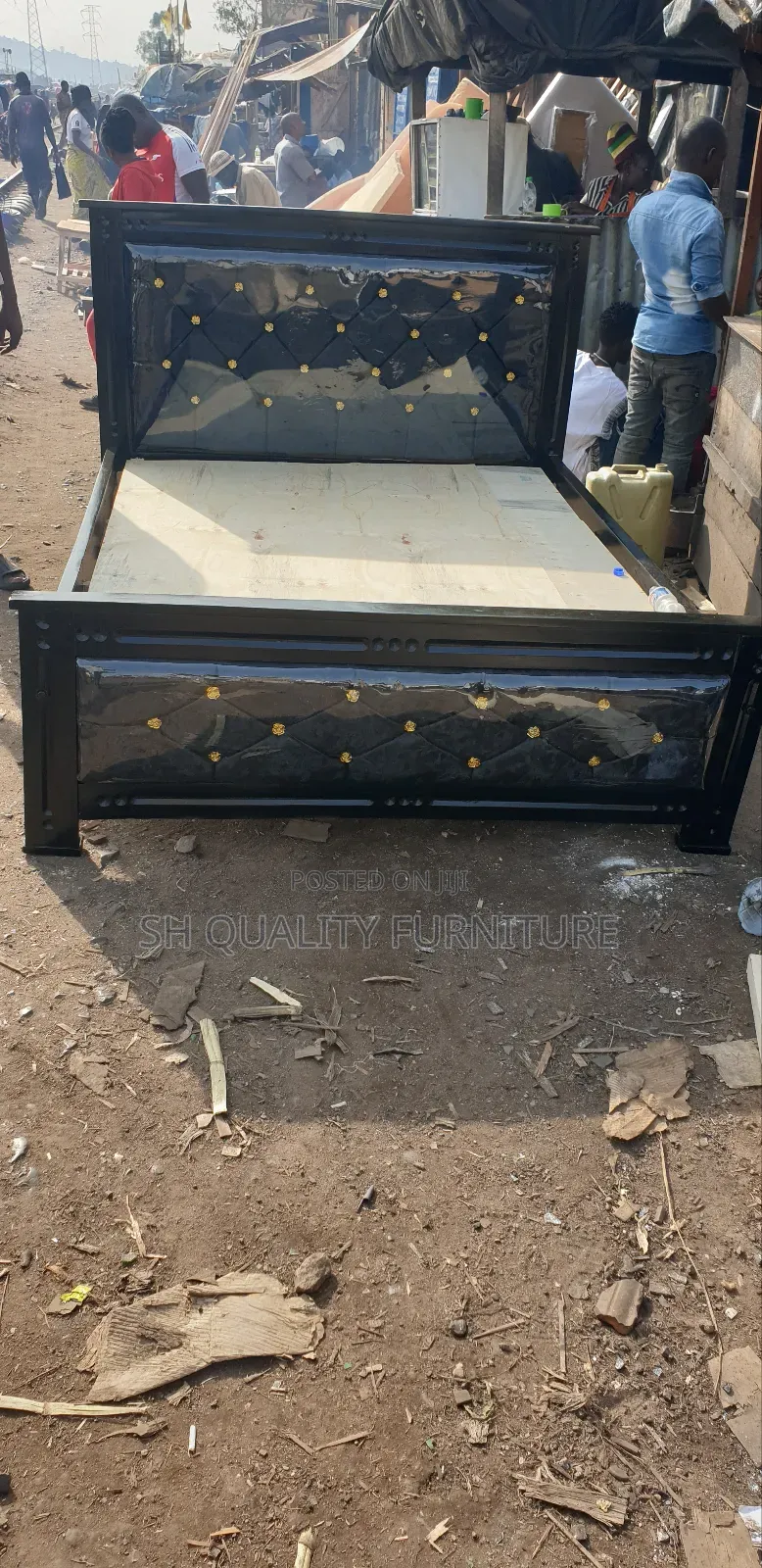 Hard Wood Bed 5*6