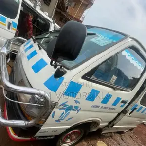 Toyota HiAce 1997 White