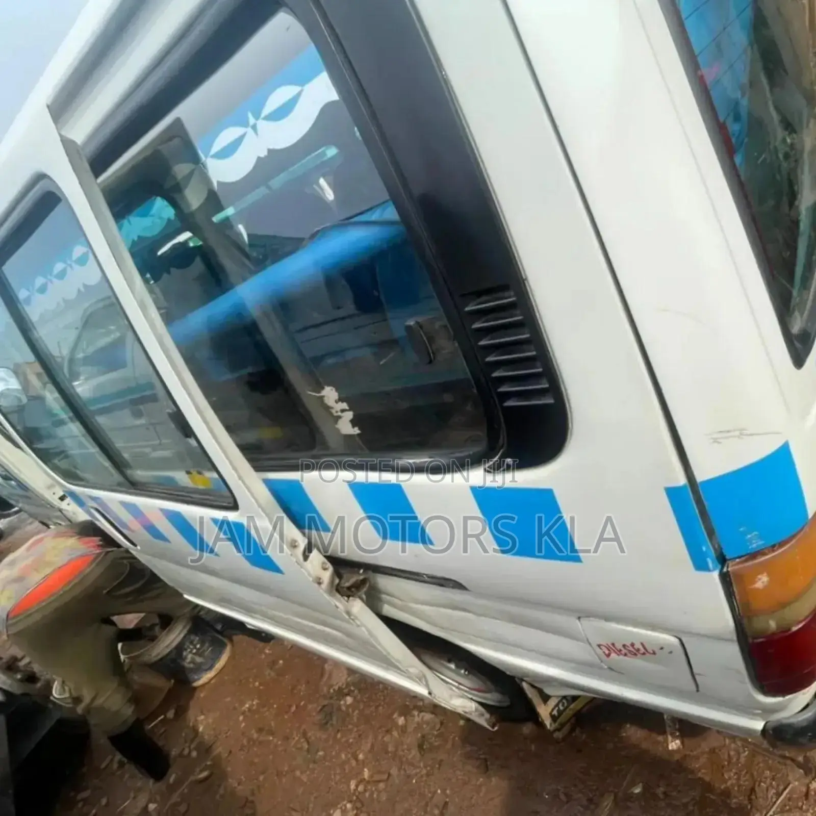Toyota HiAce 1997 White