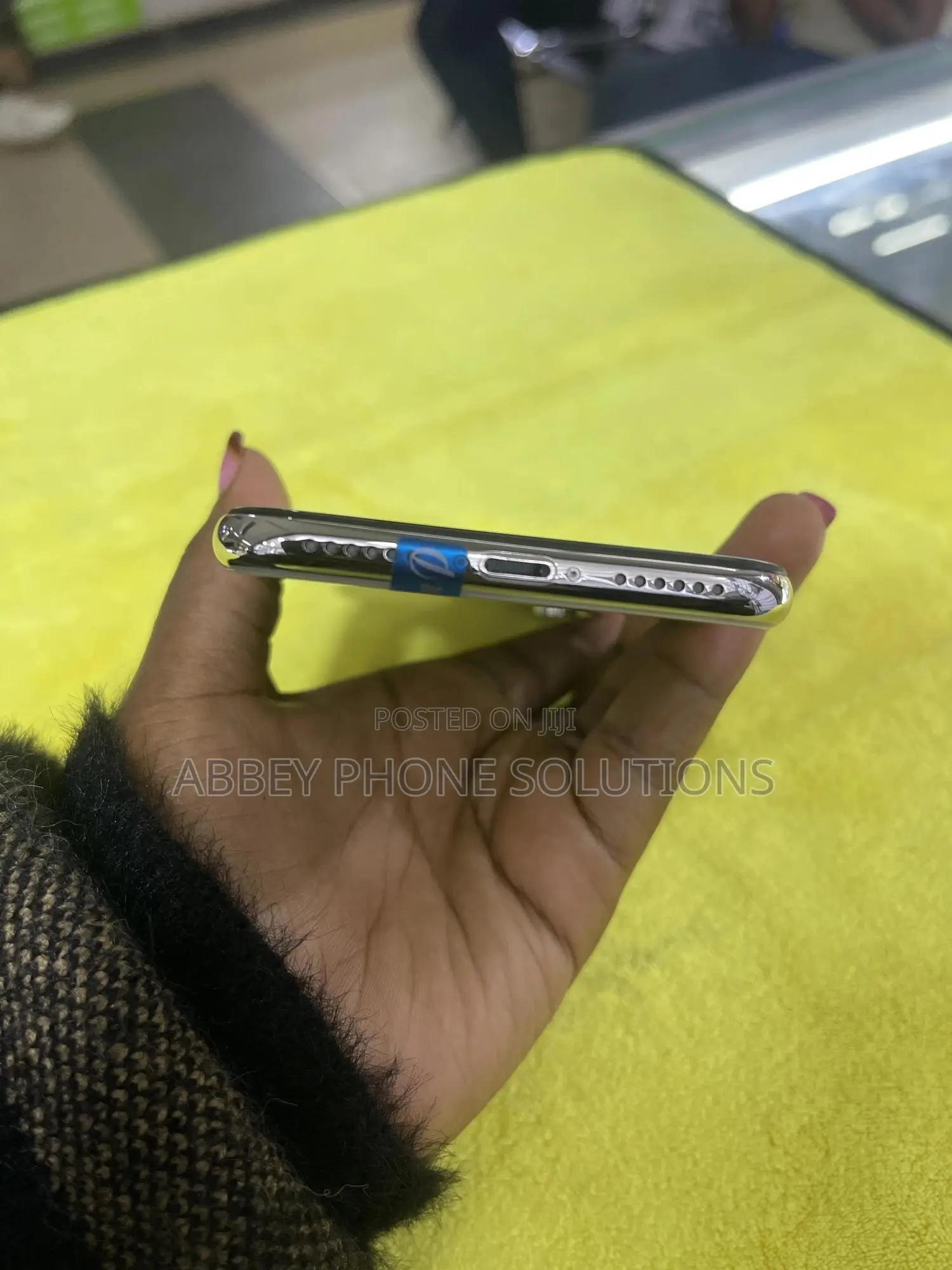 Apple iPhone X 256 GB White