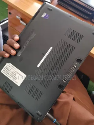 Laptop Dell Latitude E7270 8GB Intel Core i5 SSD 256GB