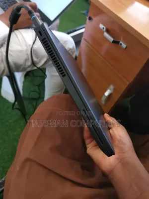 Laptop Dell Latitude E7270 8GB Intel Core i5 SSD 256GB