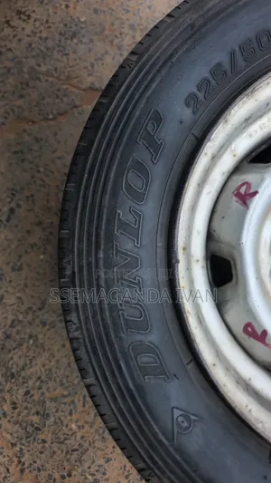 225/50r12.5 Wide Foreign Used Dunlop Tyres