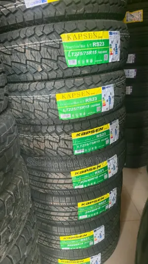 225/75r15 a/T Kapsen White Words