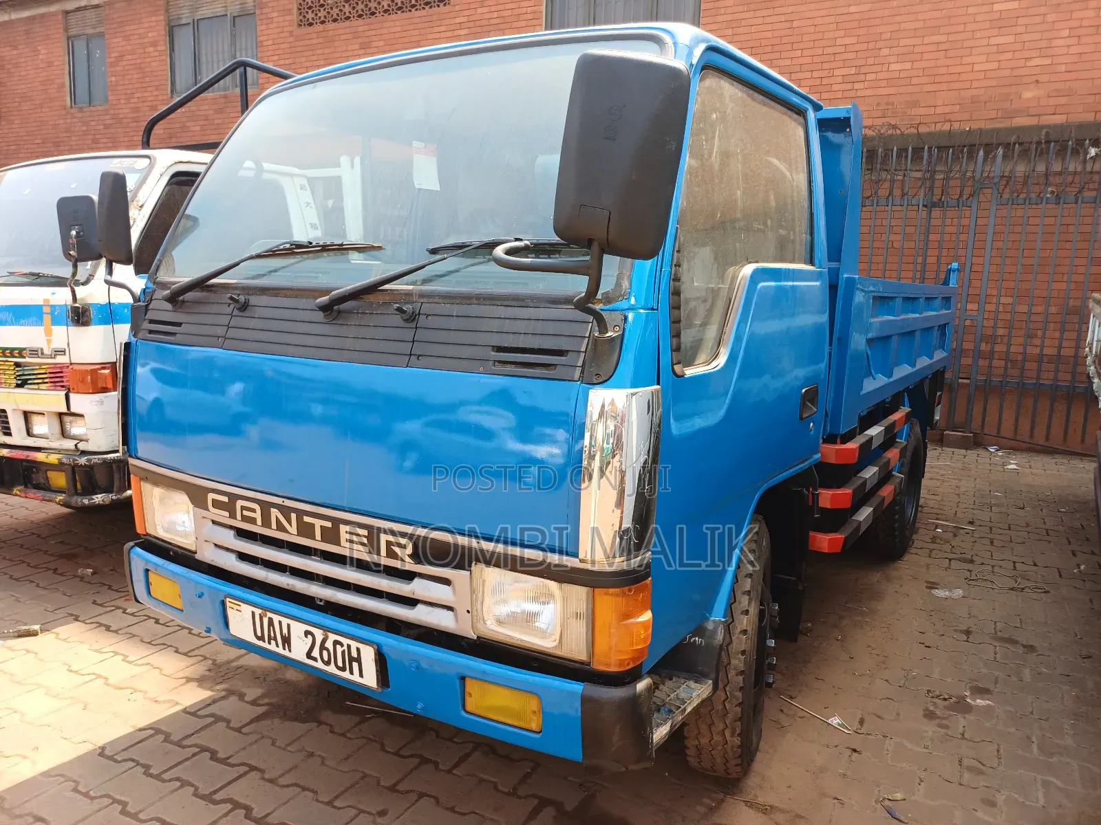 Mitsubish Canter Tipper