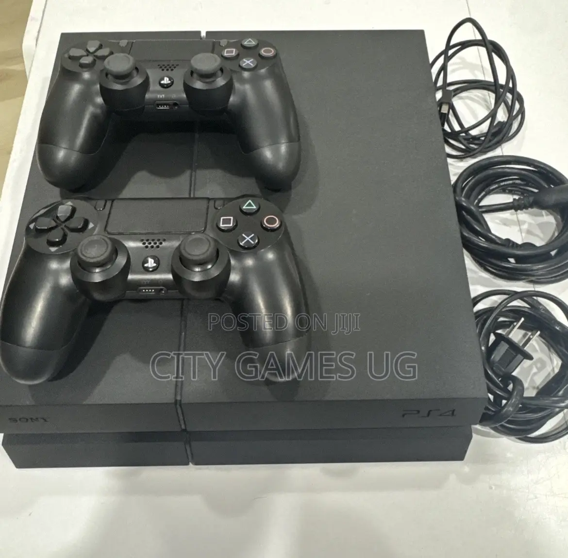 Sony Playstation 4 Game Console 500 Gb Black With 2controllers