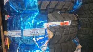 31x10.5r15 Rt05 M/T