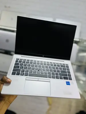 New Laptop HP EliteBook 840 G8 16GB Intel Core i5 SSD 256GB
