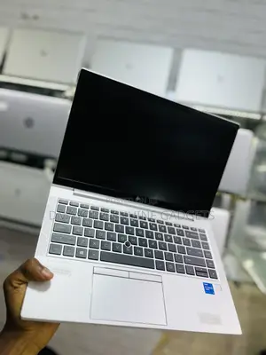 New Laptop HP EliteBook 840 G8 16GB Intel Core i5 SSD 256GB