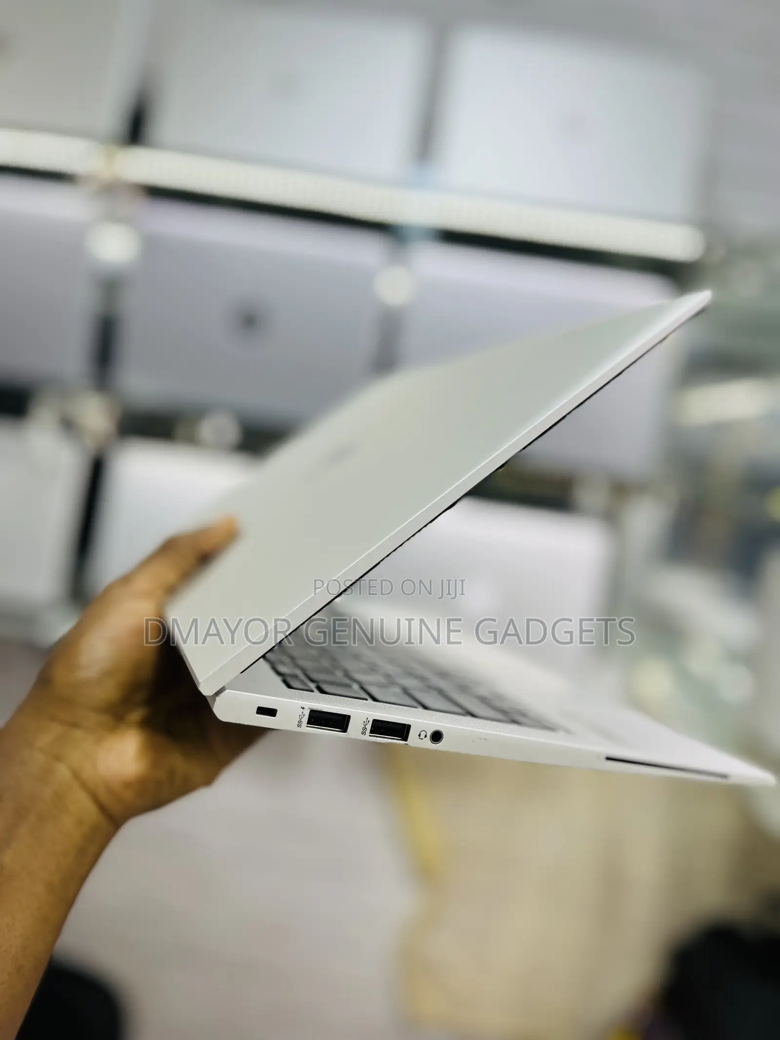 New Laptop HP EliteBook 840 G8 16GB Intel Core i5 SSD 256GB