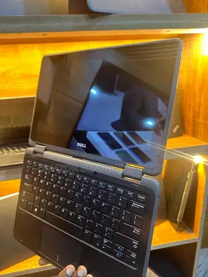 Laptop Dell Latitude 3390 8GB Intel Celeron SSD 128GB