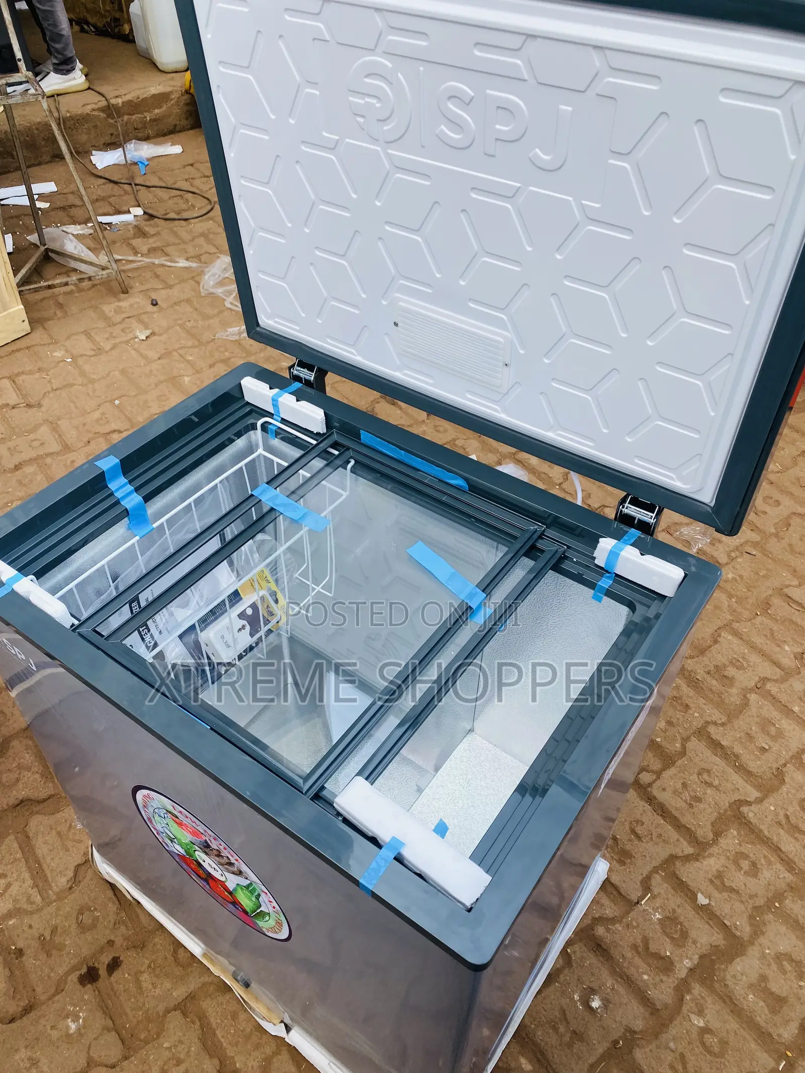 Shop/Bar Freezer / Freezing /Fridge Spj 210liters