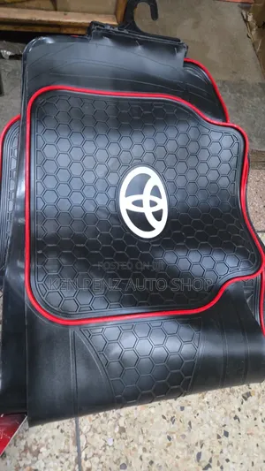 Toyota Noah Black Rubber 3d Floor Mats and Carpets