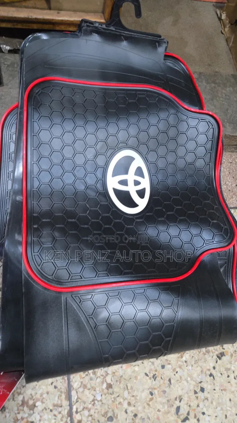 Toyota Noah Black Rubber 3d Floor Mats and Carpets