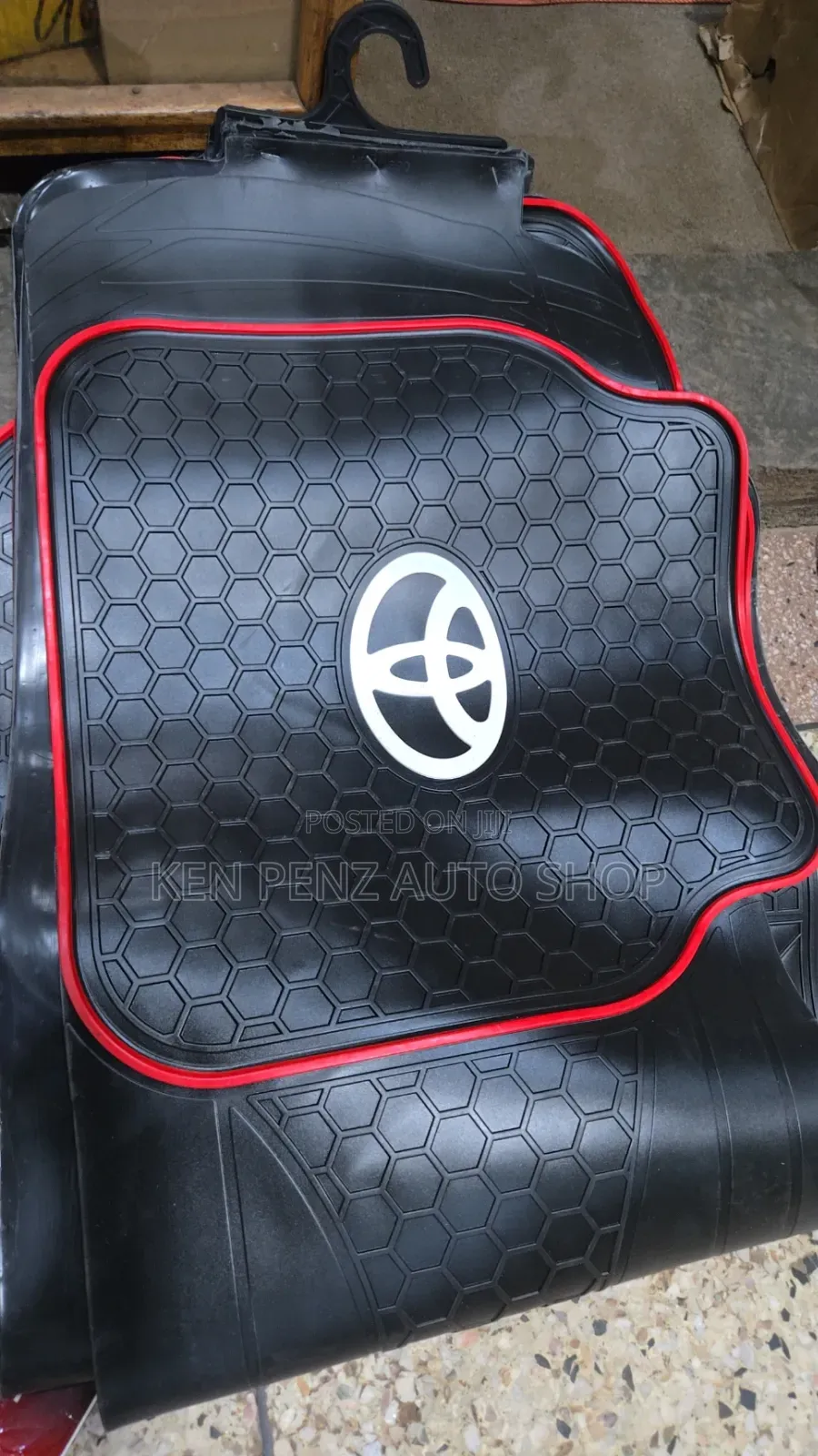 Toyota Noah Black Rubber 3d Floor Mats and Carpets