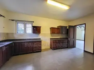 3bdrm House in Standalone Kisaasi, Central Division for rent