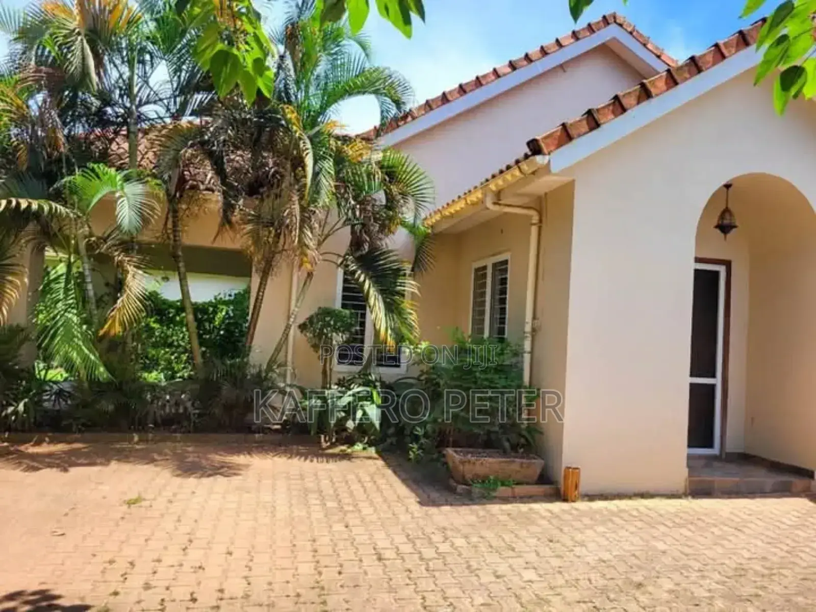 3bdrm House in Standalone Kisaasi, Central Division for rent