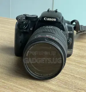 Canon Eos 400d Digital With a Sigma Lens 28-300mm